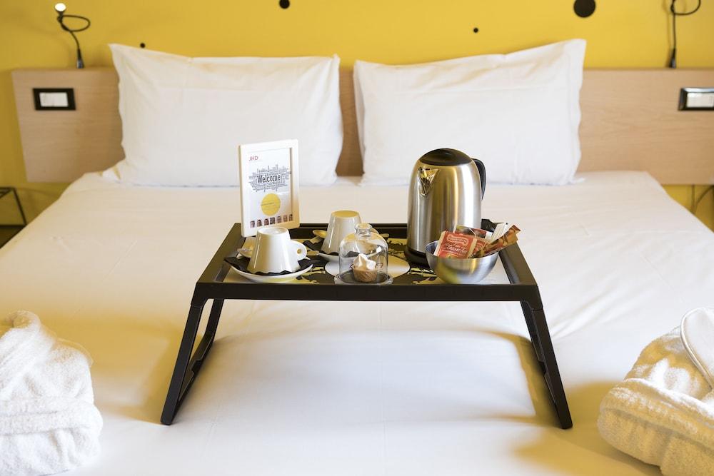 Aiden by Best Western @ JHD Dunant Hotel Castiglione Delle Stiviere Exterior foto